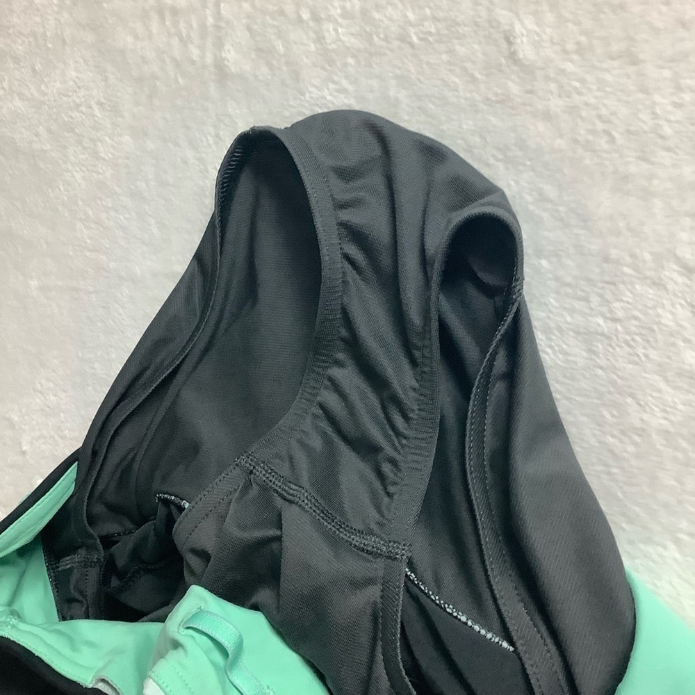 Lululemon Women’s Athletic Shorts Size 10 Black / Mint Green - Picture 5 of 8
